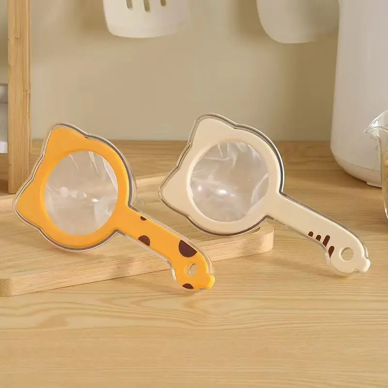 1 Pc Cat-Shaped Kitchen Sieve – Portable plastic handheld strainer with 120-mesh filter and funnel. Ideal for soy milk, eggs, flour, juice and vegetable filtering, removing fine residue for smooth cooking and baking results.