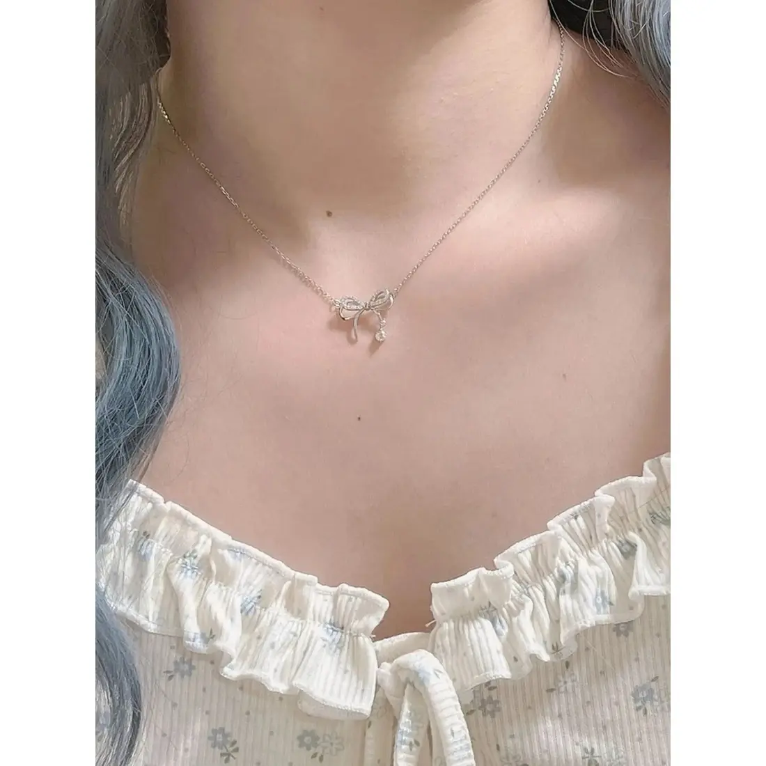 Women's Fashion Plain Lightweight Bow Design Pendant Necklace - Casual Fashion Jewelry Accessory for Women As Special Gifts, Female