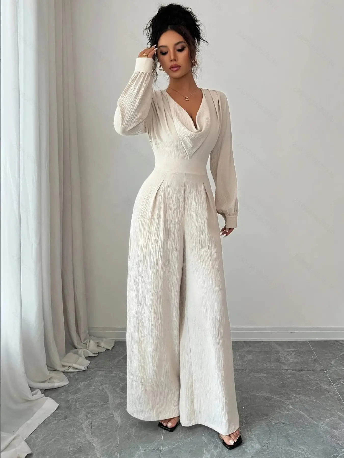 A women's beige swing collar long sleeved wide leg waist control jumpsuit, Plain jumpsuits, with a high waist and a cinched waist that looks taller and slimmer, suitable for commuting to work, shopping and outdoor activities