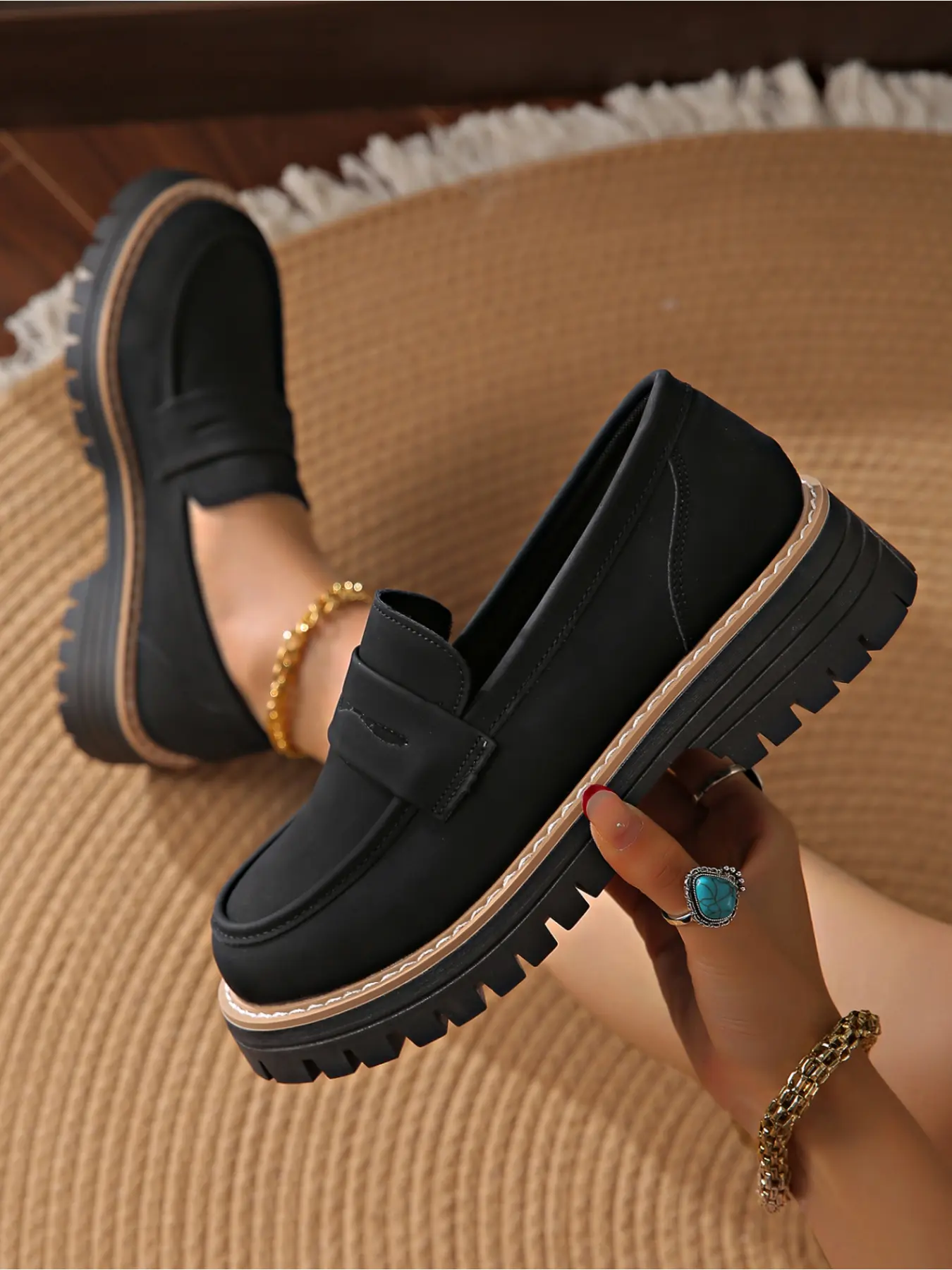 Y2K Indie Women Vibrant Matte Suede Platform Penny Loafers Slip On Chunky Non Slip Lug Sole Round Toe Contrast Stitching Preppy School Street Fashion Shoes