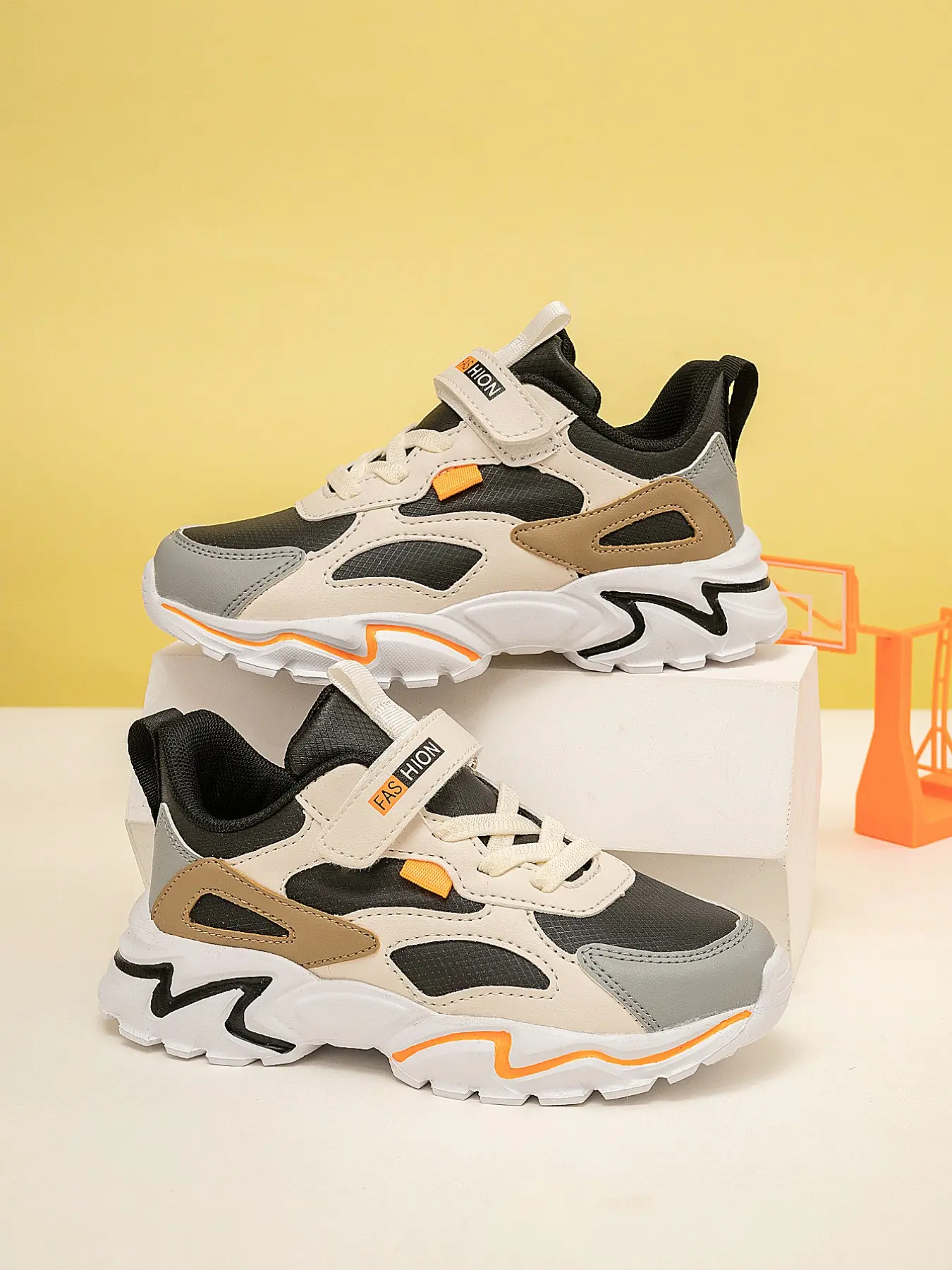Boys Color Block Mesh Dad Sneakers, Adjustable Velcro Strap, Breathable PU Leather, Non-Slip Eva Sole, Kids School & Sport Trendy Trainers