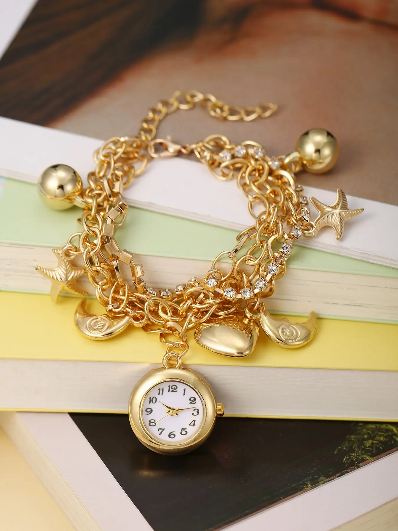 Trendy Chain Bracelet Watch, Ocean Element Multi-Pendant Design, Luxury Vintage Lady Quartz Watch, Casual Style for Daily Wear, Fashionable Analog Watch