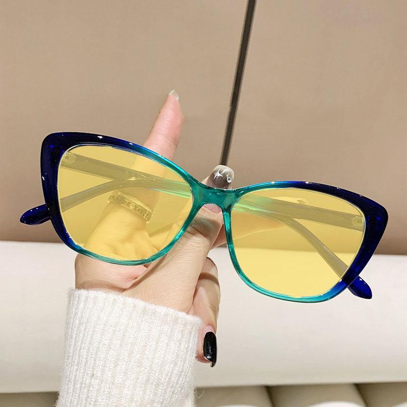 Men Women Trendy Night Vision Myopia Glasses Unisex Anti-glare Ultralight Near Sight Eyewear Fashion Yellow Lens Driving Glasses