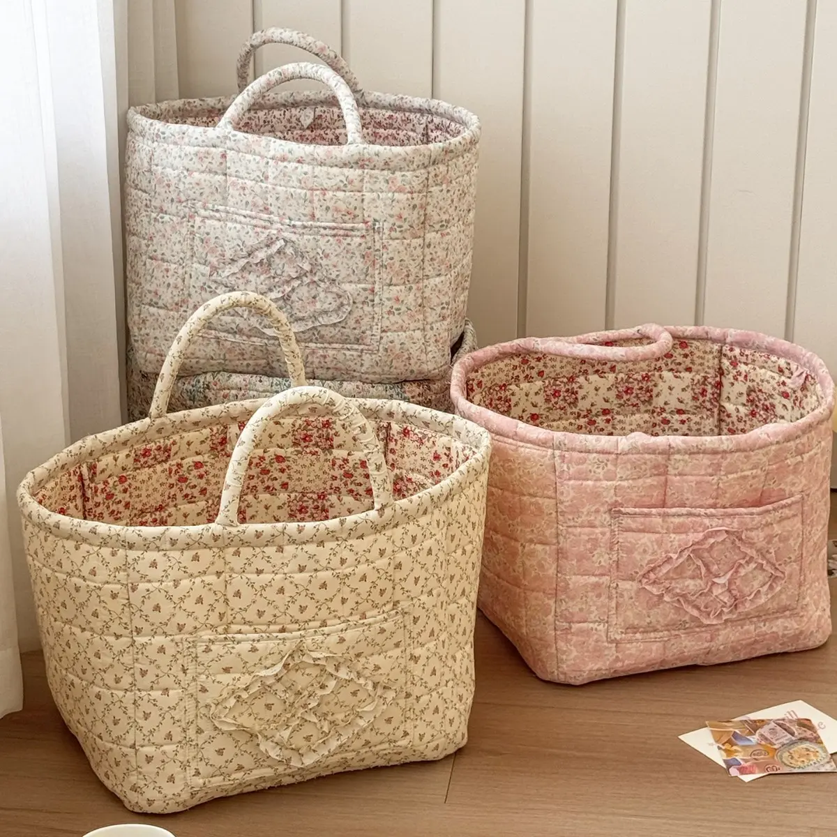 Quilted Cotton Floral Print Storage Basket, Foldable Large Capacity Handheld Organizer, Sweet Aesthetic Storage Bin for Laundry, Clothes, Toys, Snacks, Bedroom & Bathroom Decor, Machine Washable Home Storage Basket