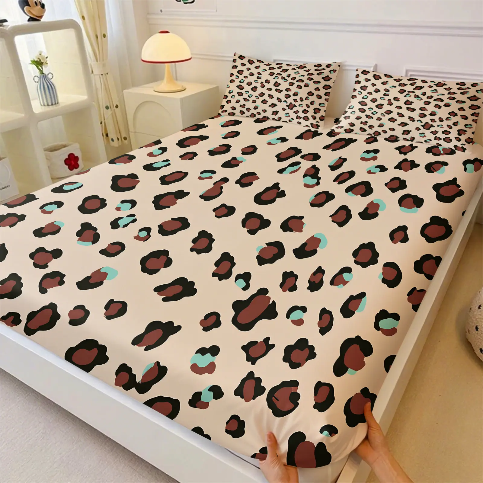Y2K Sweet Mint Contrast Leopard Print Fitted Sheet Set, 1 Fitted Sheet & 2 Pillowcase, Contrast Leopard Y2K Animal Print Bedding Set All Size, Breathable Deep Pocket Elastic Mattress Cover, Stylish Animal Pattern Room Decor