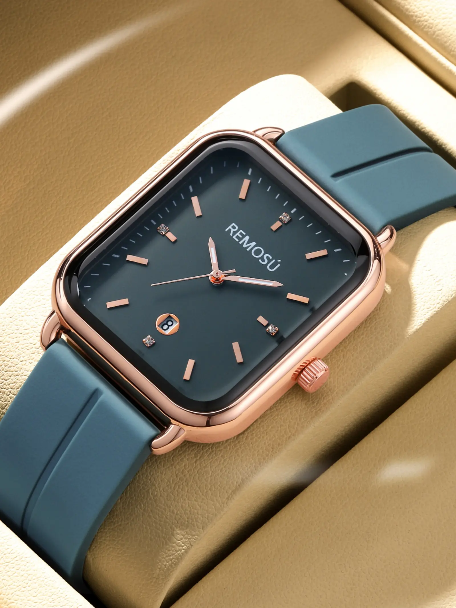 Women's Business Magnetic Strap Quartz Watch, Fashion Trendy Watch for Christmas Decoration New Year Gift, Contemporary Style