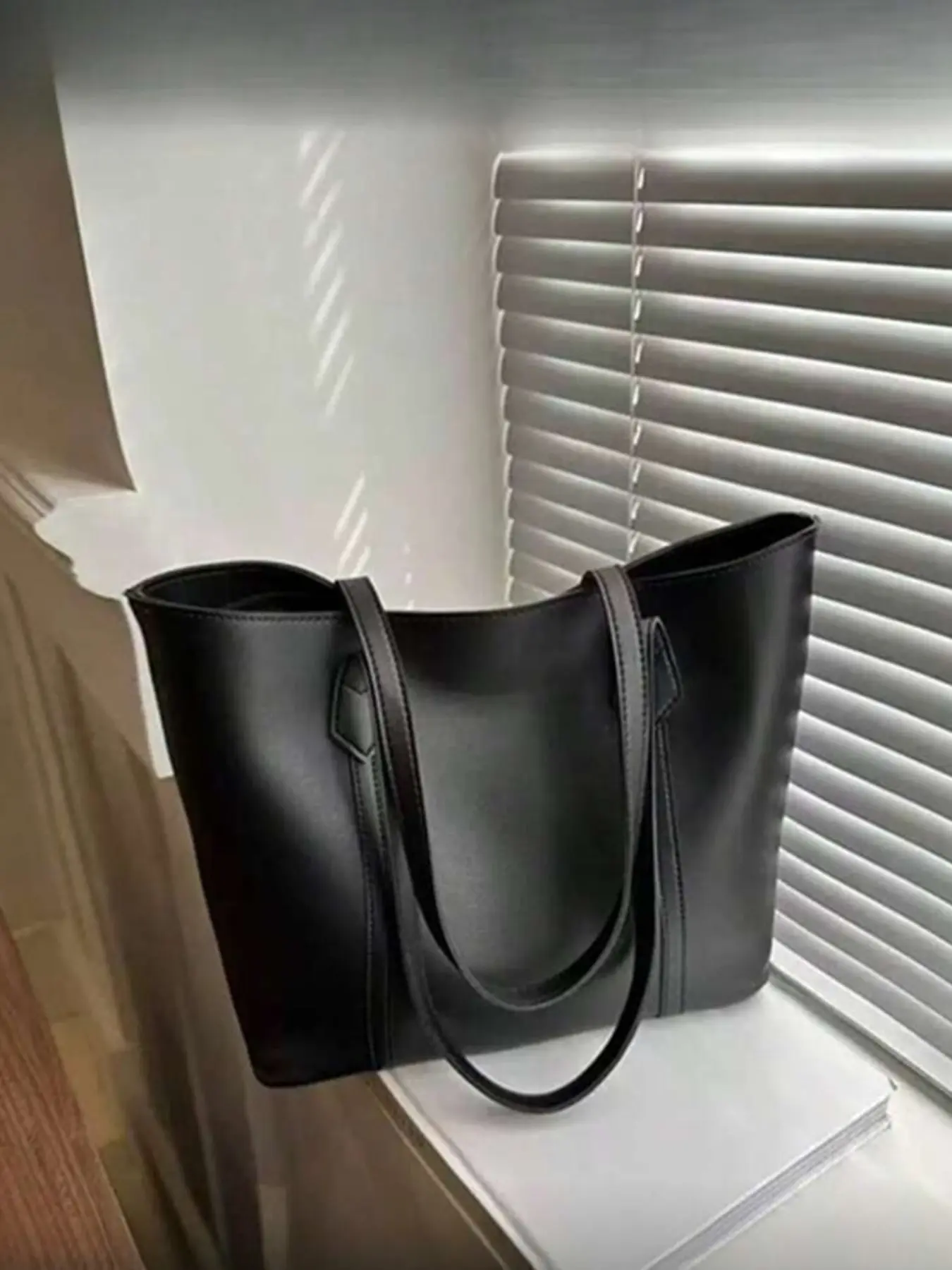 Women's Fashion Versatile Handbag, Perfect for Daily Commuting, Stylish and Practical Shoulder Bag, Ideal for Work and Everyday Use