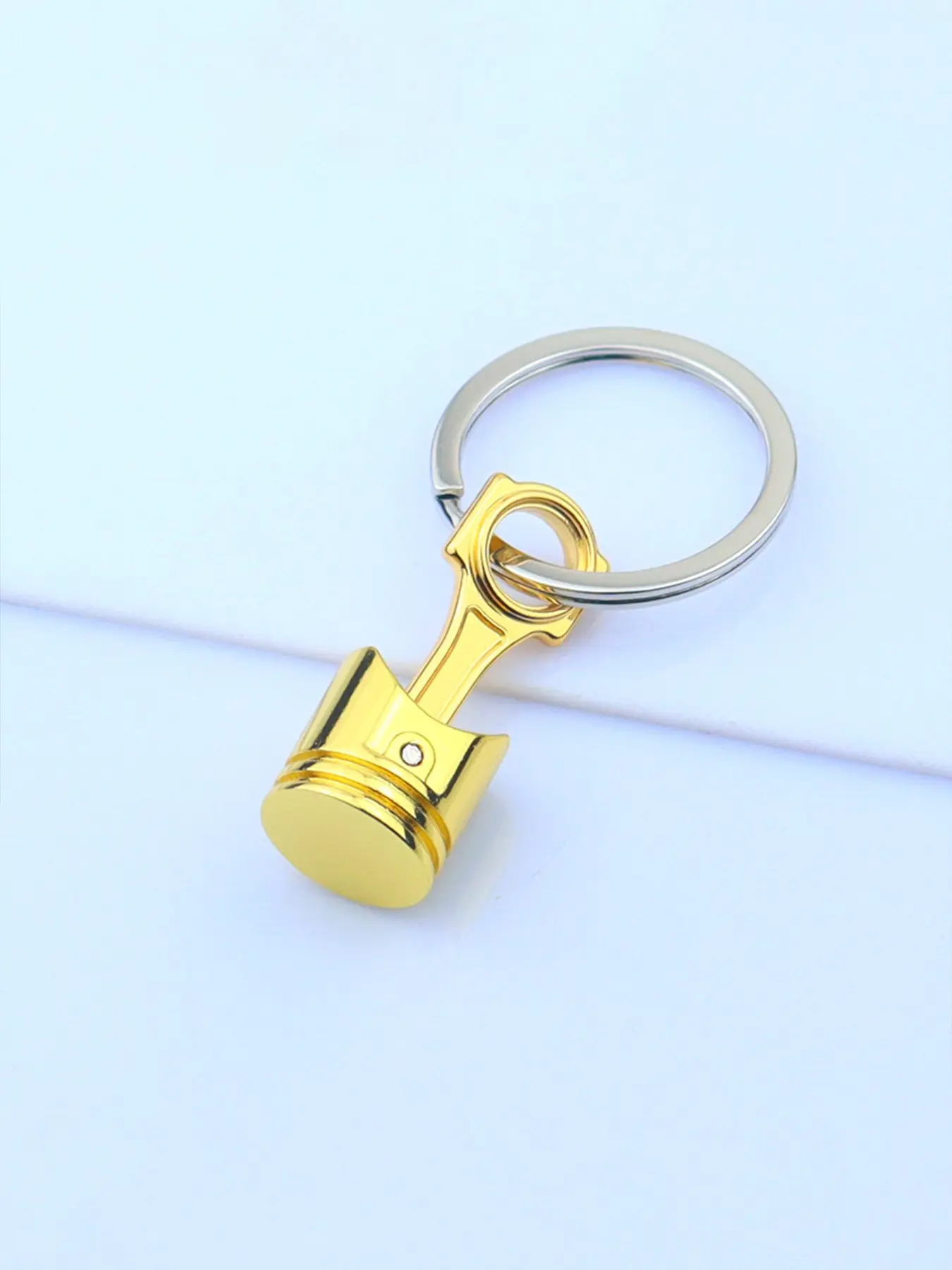 Creative Car Piston Keychain, Multi-Color Replica Piston Auto Modification Keychain, Unique Car Culture Gift Keychain, Stylish Keychain