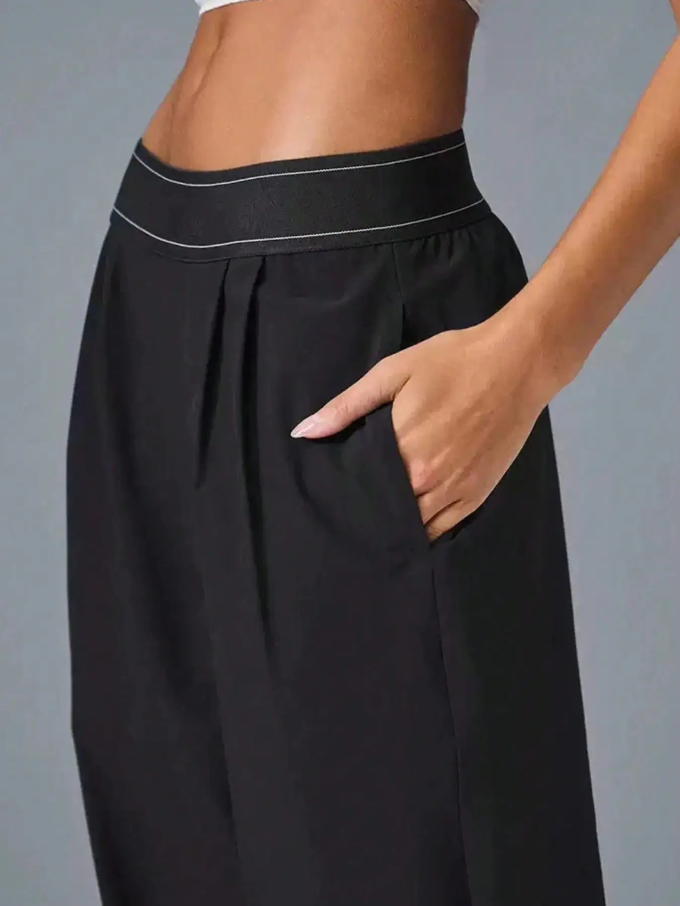 Women's Lightweight High-Elastic Running Pants, Knitted Sports Pants, Quick-Dry Sportswear with Zip Pockets, Comfortable and Breathable for Various Activities
