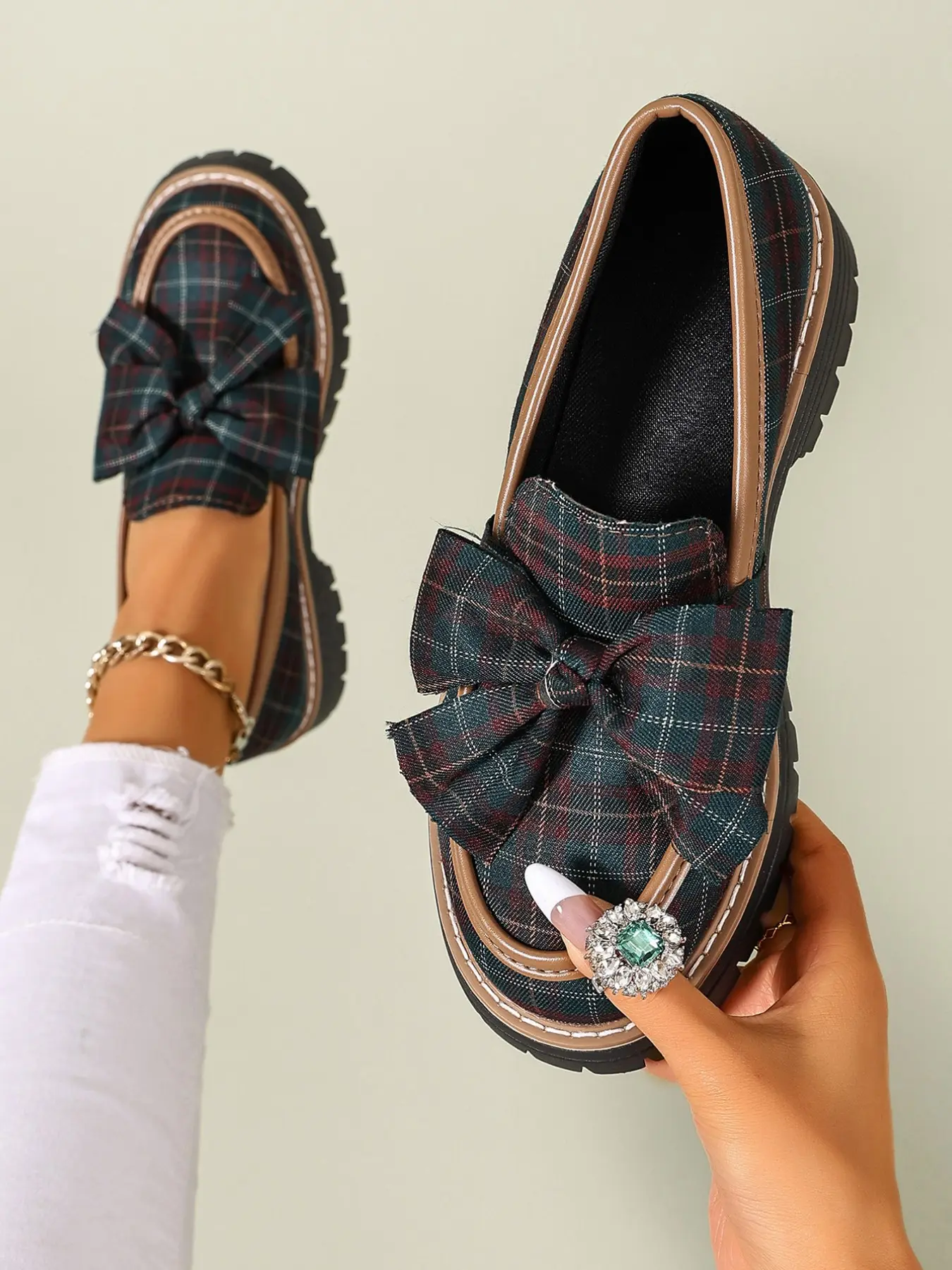 Women's Plaid Bow Platform Loafers, Slip-On Lug Sole, Tartan Pattern, Casual Shoes, Comfortable and Stylish Footwear, Elegant Casual Shoes