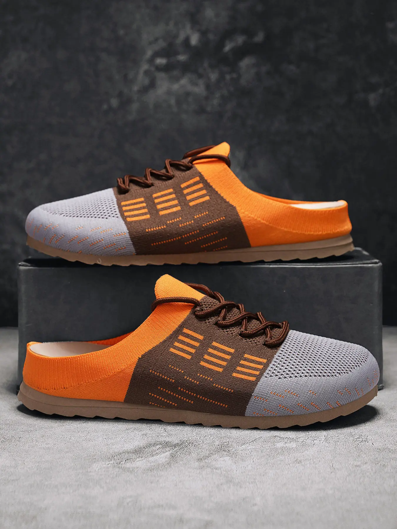Men 3 Colors Three-section Color-block Flyknit Closed-toe Mules, Honeycomb Hollow Out Front Upper, Vertical Striped & Dot Jacquard Texture, Solid Ribbed Heel, Thick Rope Laces & Vertical Tooth Anti-slip Flat Sole, Lazy Mule Slippers Footwear Mule Shoes