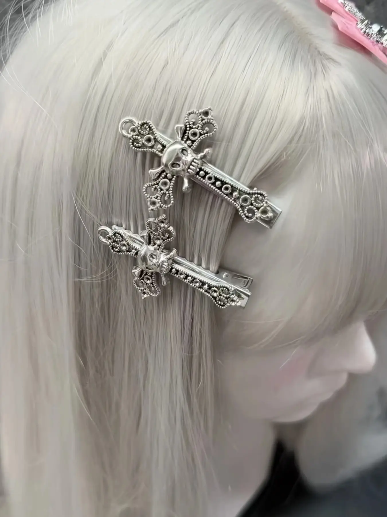 2pcs Gothic Punk Skull Cross Hair Clips, Vintage Silver Color Skull, Fashionable Women's Hair Accessories, Stylish and Unique Design, Clips for Hair