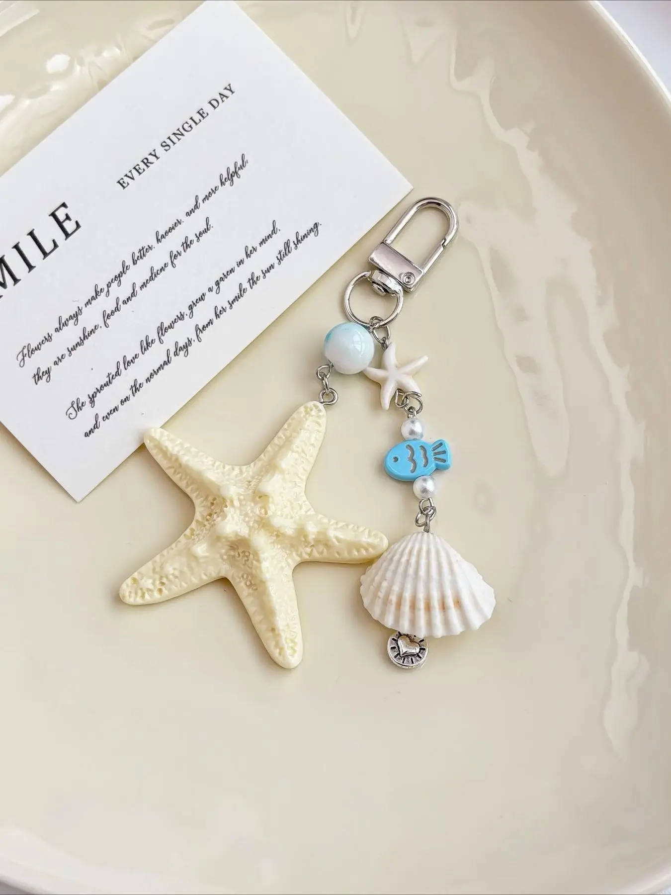 Oceanic Natural Shell Keychain, Starfish Phone Charm, Versatile Bag Pendant, Handbag Keychain, Beach Vacation Accessory, Stylish and Functional