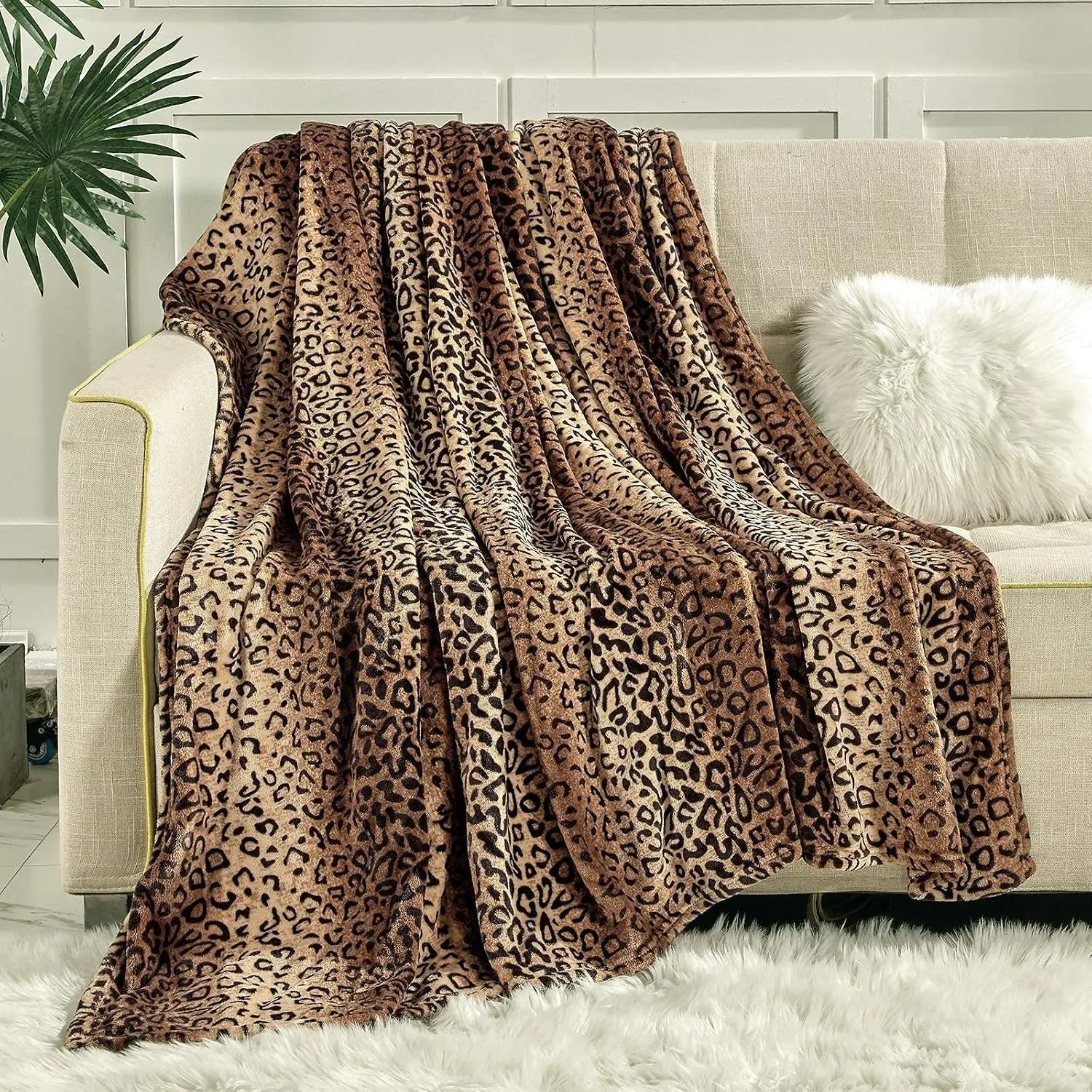 Flannel Fleece Blanket King Size 90x108 Inches, Lightweight Super Soft Cozy Warm, Leopard PrintGift