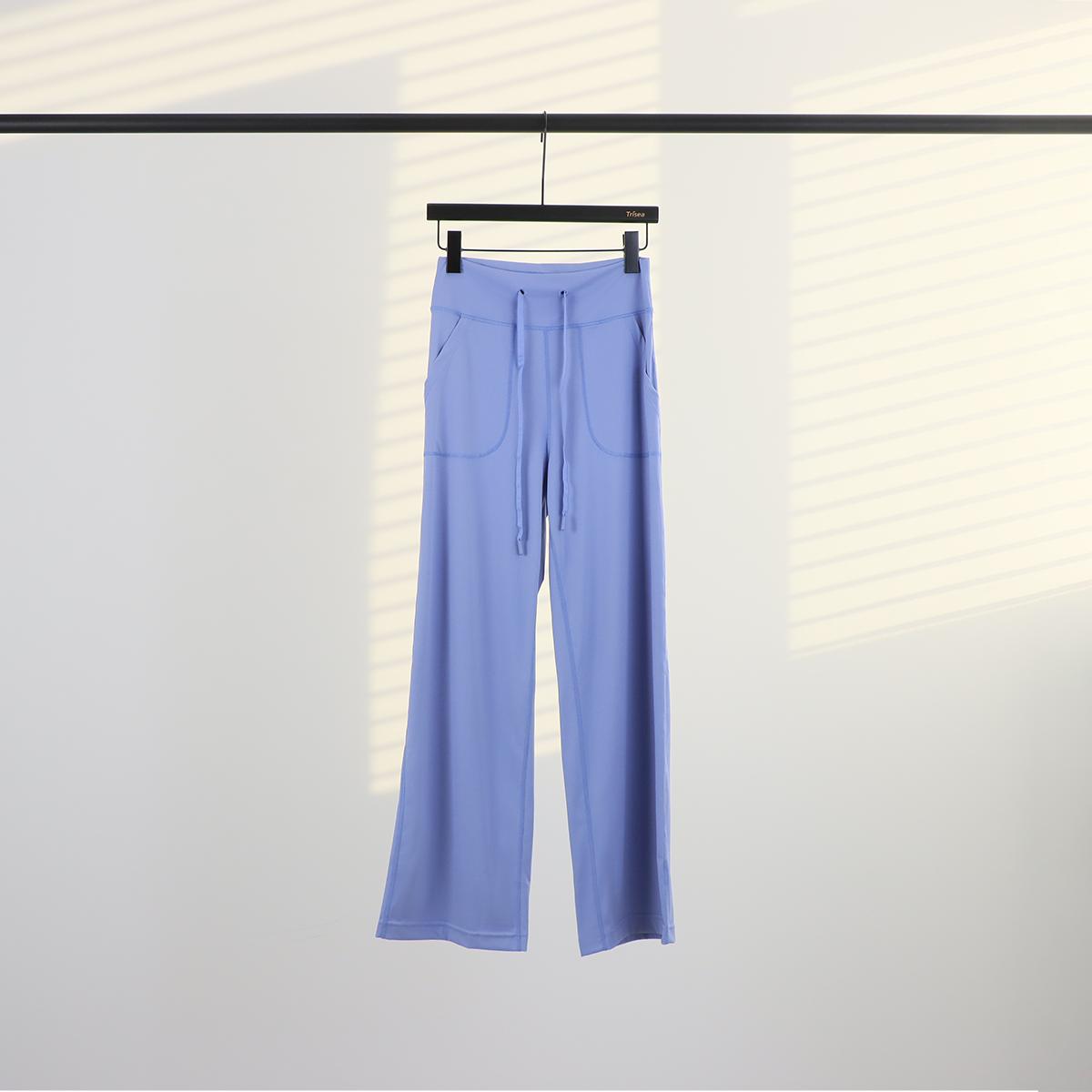 LULU Elegant Women's Straight-Leg Pants: A flattering, tailored fit perfect for both athletic and casual occasions, suitable for all seasons, and expertly crafted.