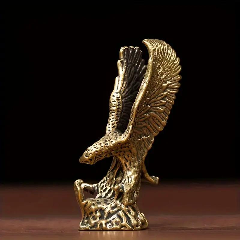 Pure Copper Eagle Figurine, Statue, Realistic Spread Wings Decorative Ornament for Study Room Living Room Bedroom Office Desk Decoration, Home Decor