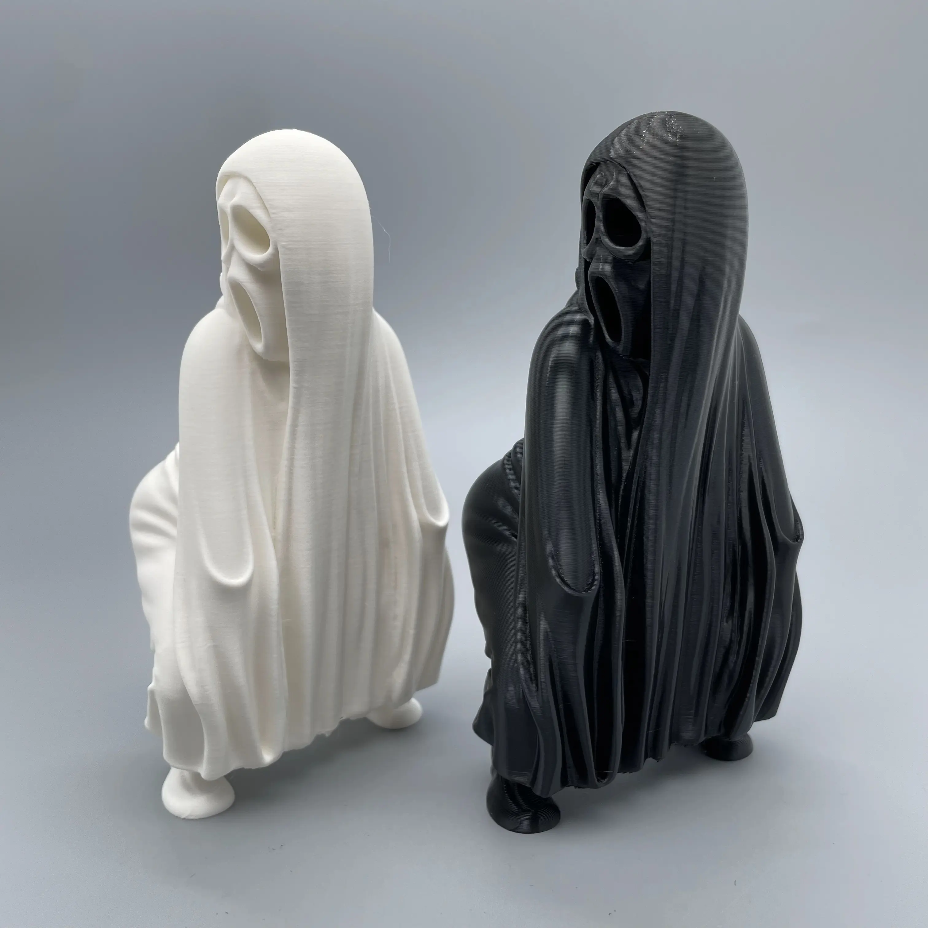 Funny Twerking Ghost Figurine, Novelty Halloween Desk & Shelf Decor, Playful Spooky Tabletop Ornament for Home, Office & Party