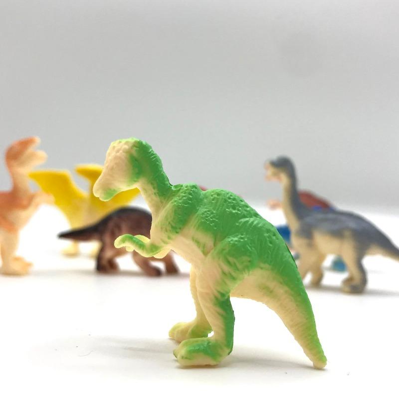 12pcs Mini Dinosaur Figures Set Realistic Dinosaur Toys for Birthday Party Gifts Cake Toppers