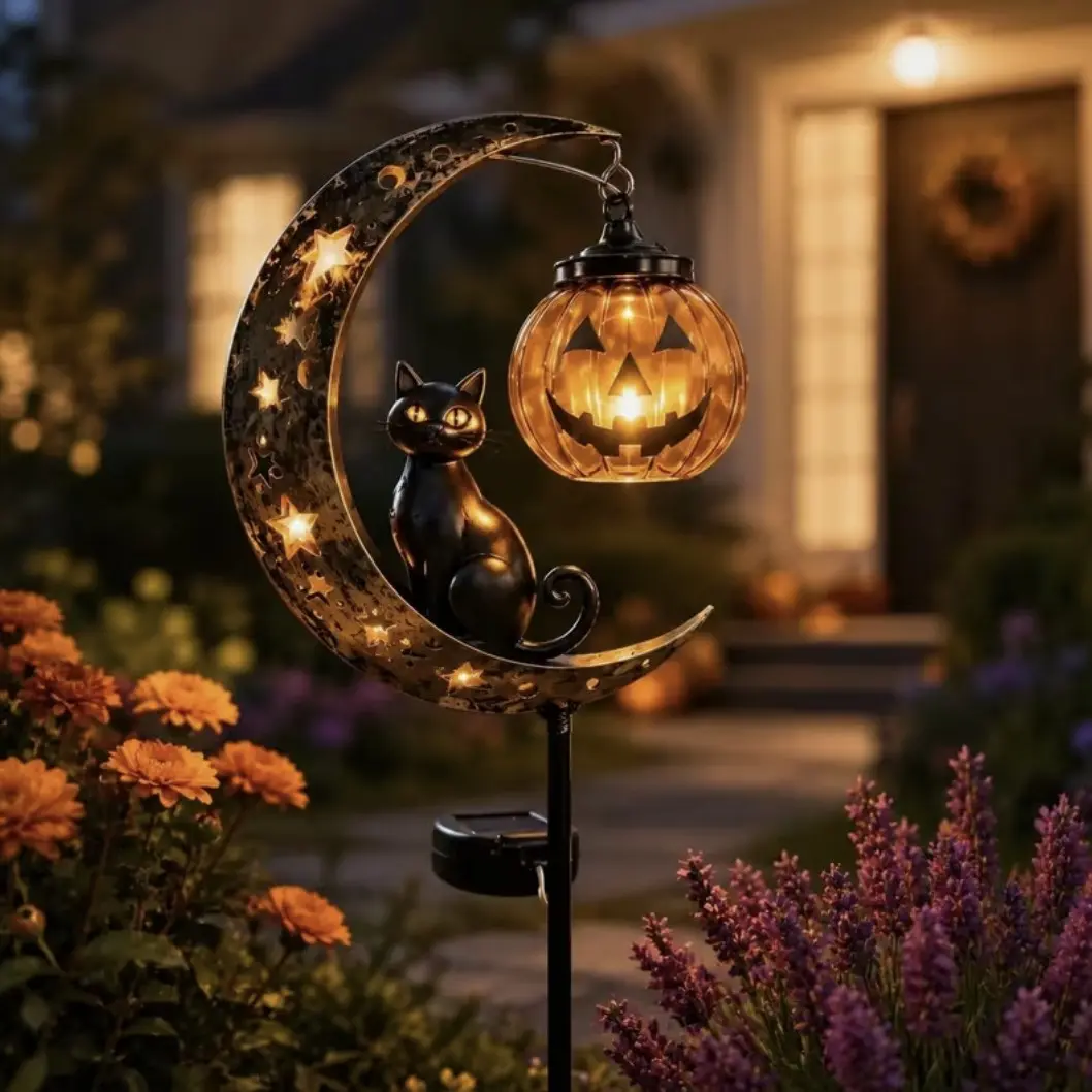 Solar Halloween Cat Pumpkin Moon Courtyard Stake Light, Outdoor Waterproof Metal Decorative Stake, Patio Garden Lawn Atmosphere Lamp, Halloween Festival Decoration Ornament