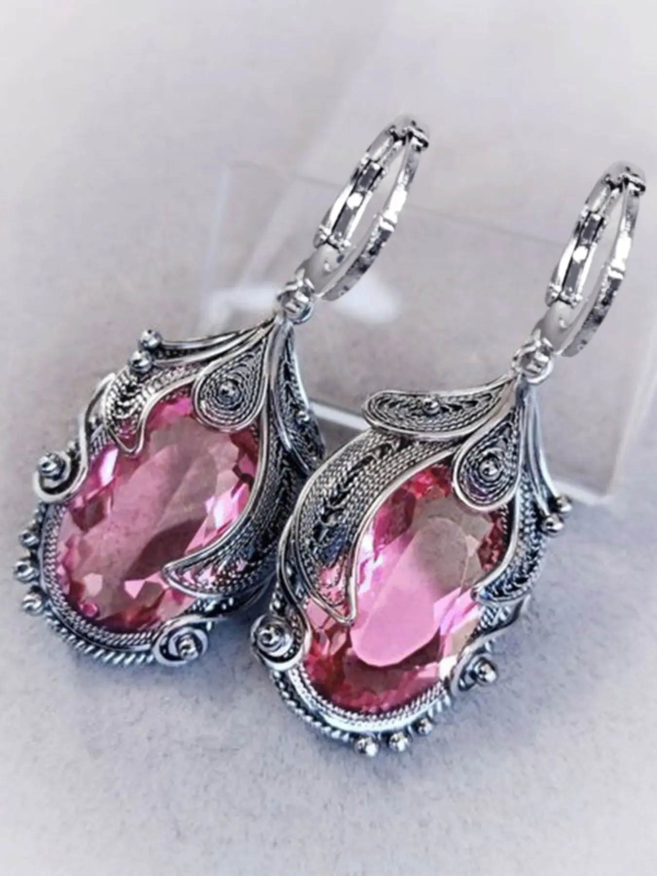 Women's Alloy Clip-On Dangle Earrings, Vintage Victorian Style, Oval Crystal, Casual Jewelry for Daily Wear, Weddings, Parties, Birthday Gifts