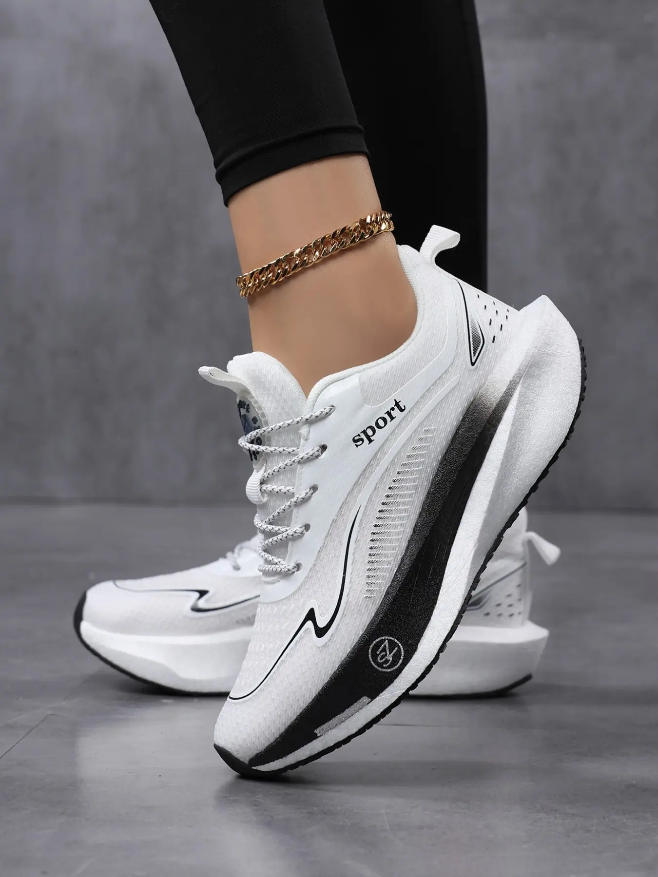 Women's Athletic Shoes, Athletic Trainer Sneakers, Lightweight Breathable Casual Fashion Sneakers, Comfortable Laces Outdoor Sports Shoes, All-Season Tennis Shoes, All Seasons Sneakers