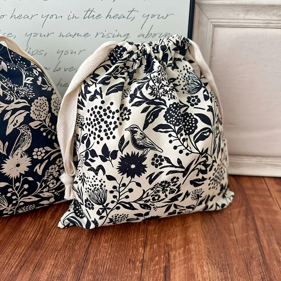 Vintage Black Floral Bird Print Drawstring Pouch, Aesthetic Cotton Makeup Bag, Portable Travel Cosmetic Storage Bag, Cottagecore Floral Handheld Drawstring Bag, Reusable Toiletry Organizer, Multi-purpose Storage Sack for Daily Essentials, Outdoor Trip, Pe