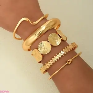 [SummerWins]5pcs Vintage Exaggerated Luxury Wide Gold Metal Geometric Bangle Set, Suitable for Everyday Wear and Gifting