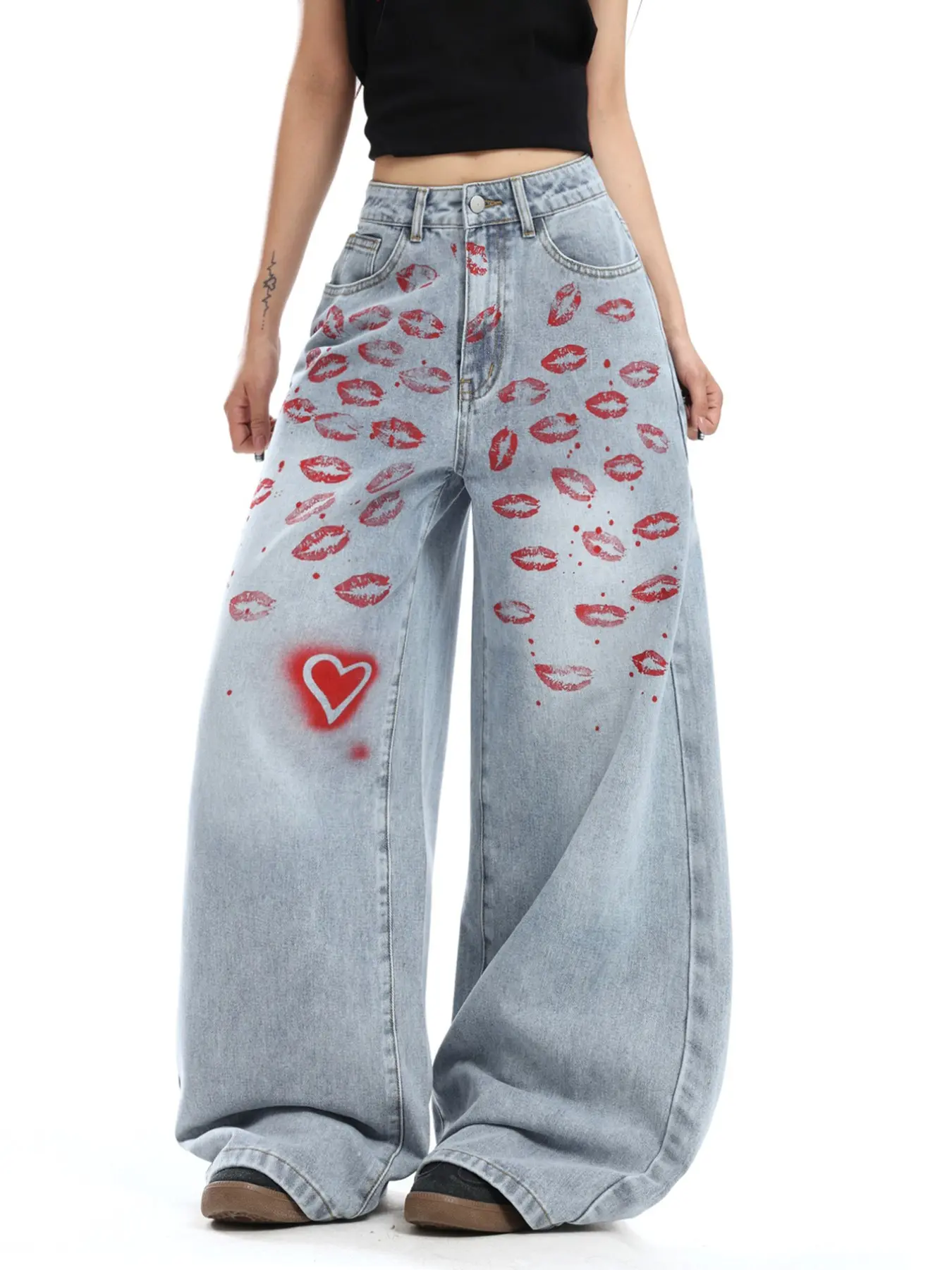 Women's Lip Heart Pattern Jeans, Vintage Light Blue High Waist Slim Fit Wide Leg Long Pants, Four Seasons Fashion, No Belt Included