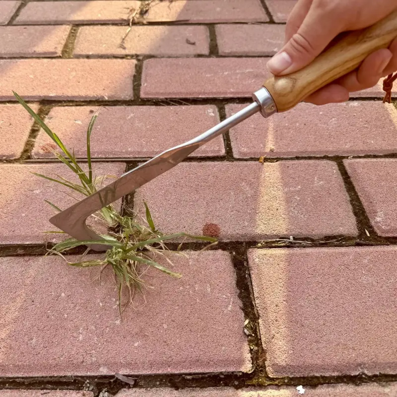 Crevice Weeding Tool, lawn mower tools Stainless Steel Manual Weed Puller with Beech Wood Handle for Patio, Driveway & Sidewalk Gaps Garden Tools
