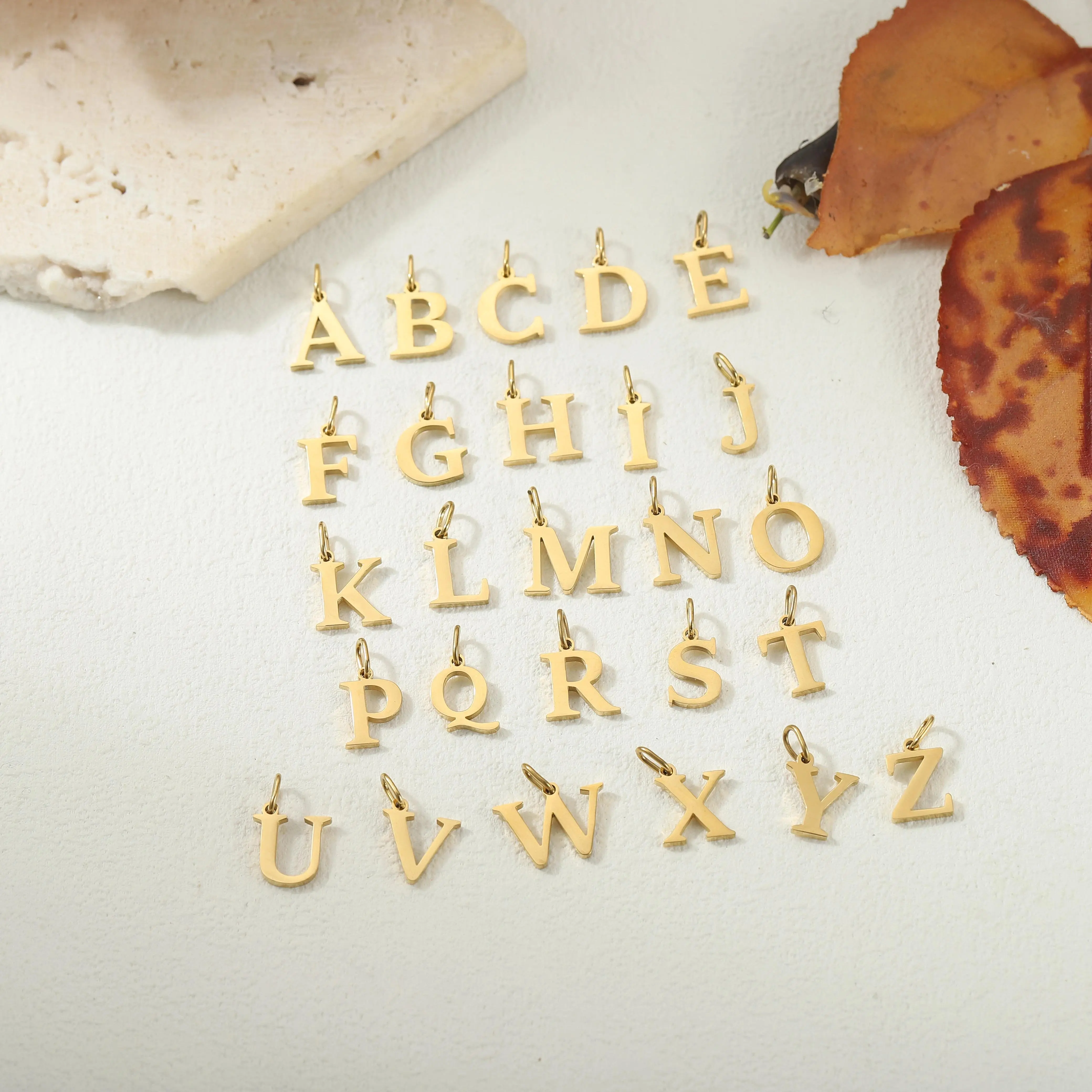 26 Letter Alphabet Initial 10mm Charm Pendant Jewelry Gold Stainless Steel Simple PVD Plated DIY Necklace Bracelet Jewelry