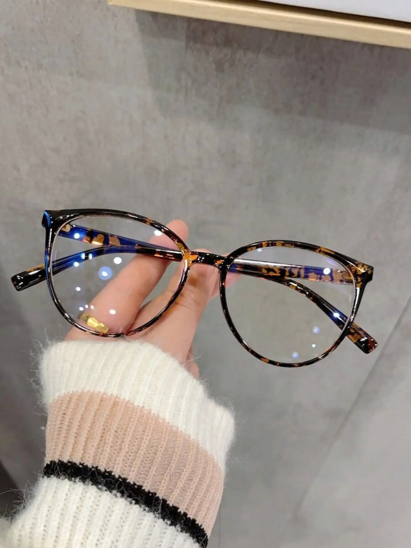 1pair Women Tortoiseshell Fashion Versatile Eyeglasses, Fashionable Frames Glasses For Daily Life Clear Glasses Accessories Glasses Accessories For Women Tortoise Pattern Glasses