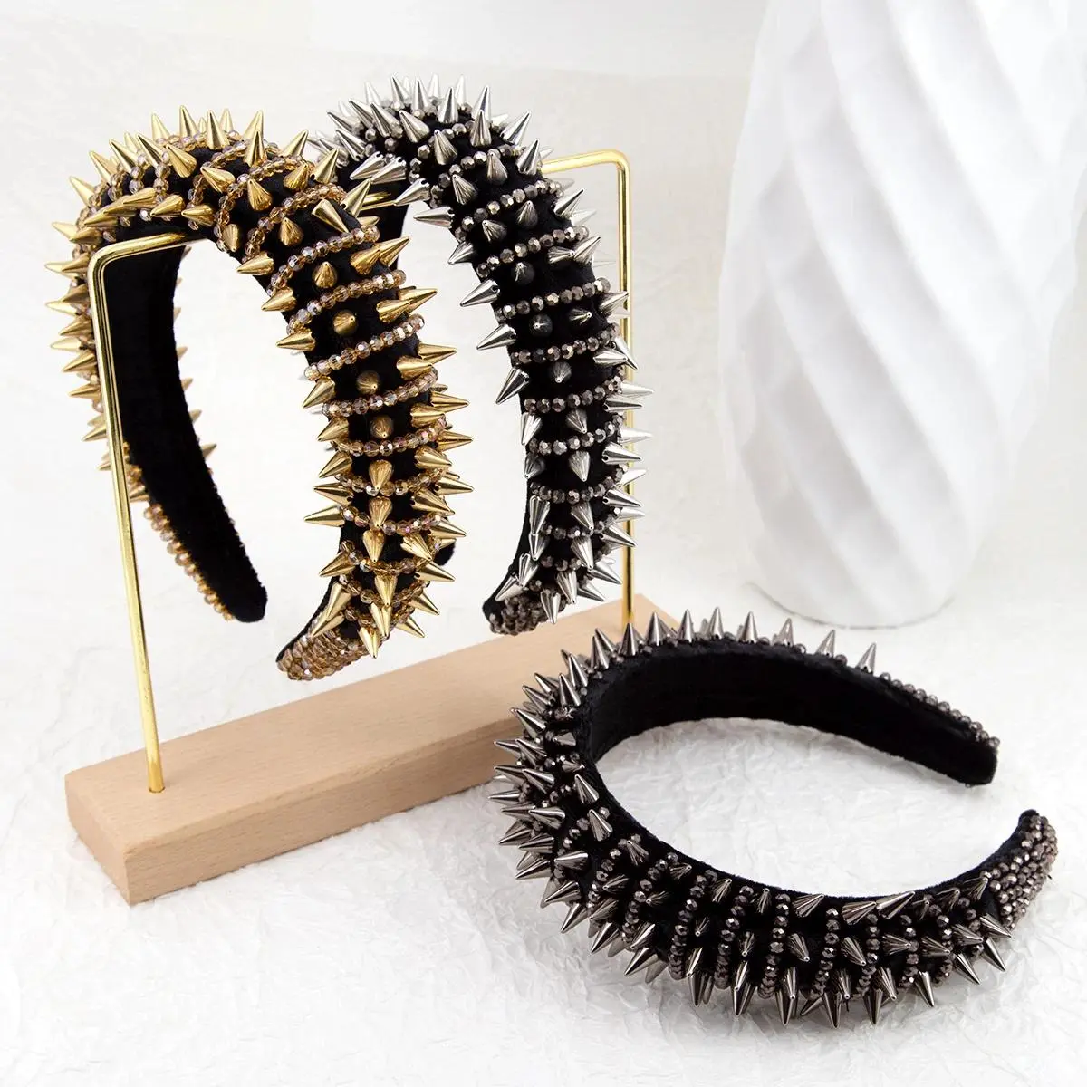Fashion Cool Sponge Headband Spike Rivets Studded Band Party Punk Retro Hair Clips Gothic Style Solid Color Wide Hair Hoop
