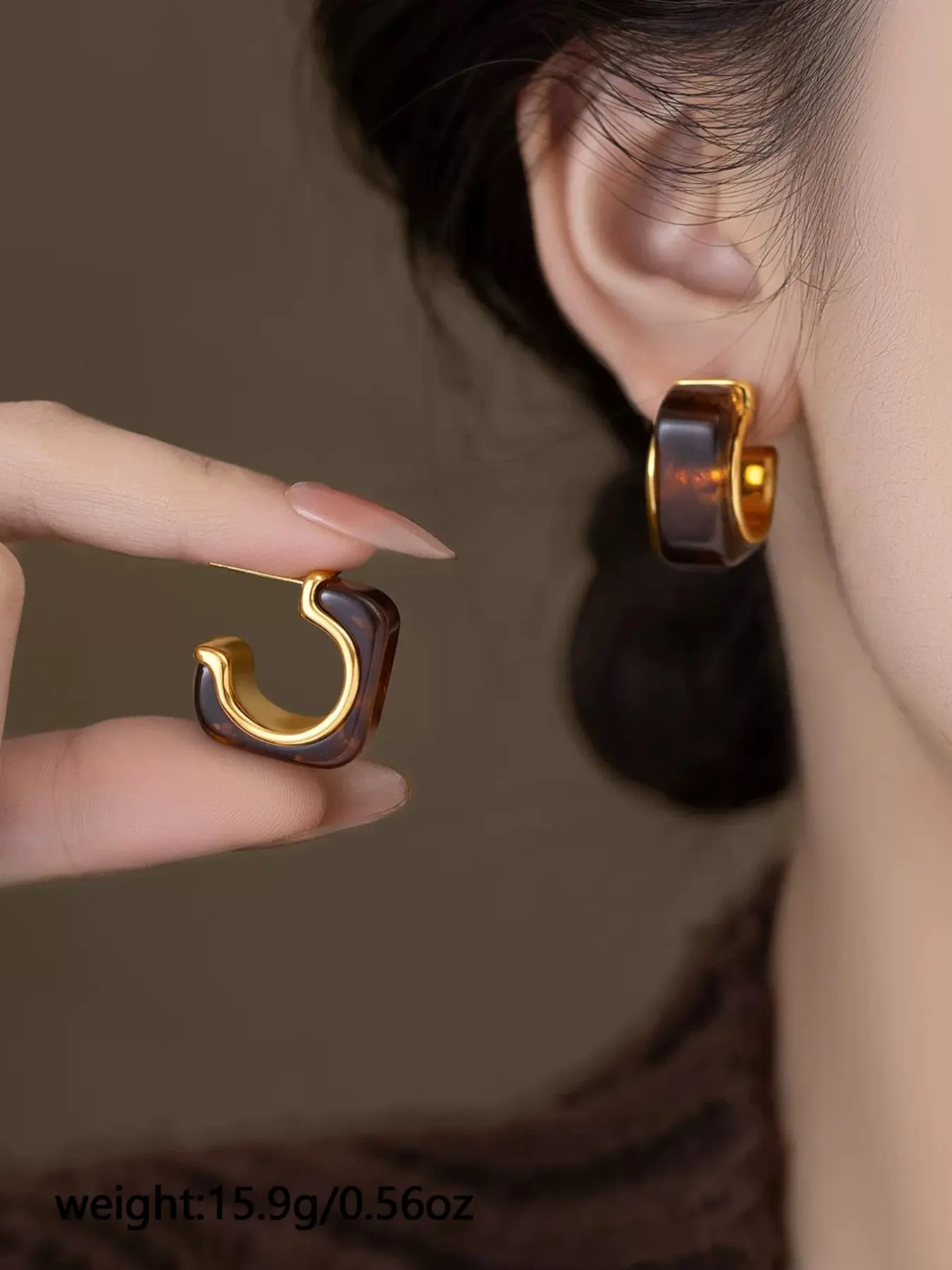 Elegant Vintage Style Amber Resin C-Ring Earrings, Geometric Design, Perfect for Daily Wear, Commute, Leisure, Vacation