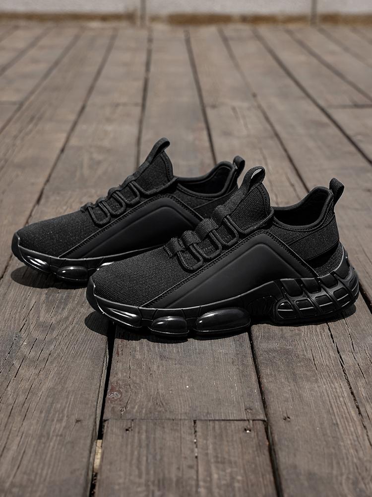2025 Autumn Winter Men's New Breathable Sports & Leisure Shoes Lightweight Running Sneakers Thick Soled Skateboarding Black Driving Trainers woman men wide fit Breathable Men's Running Shoes
