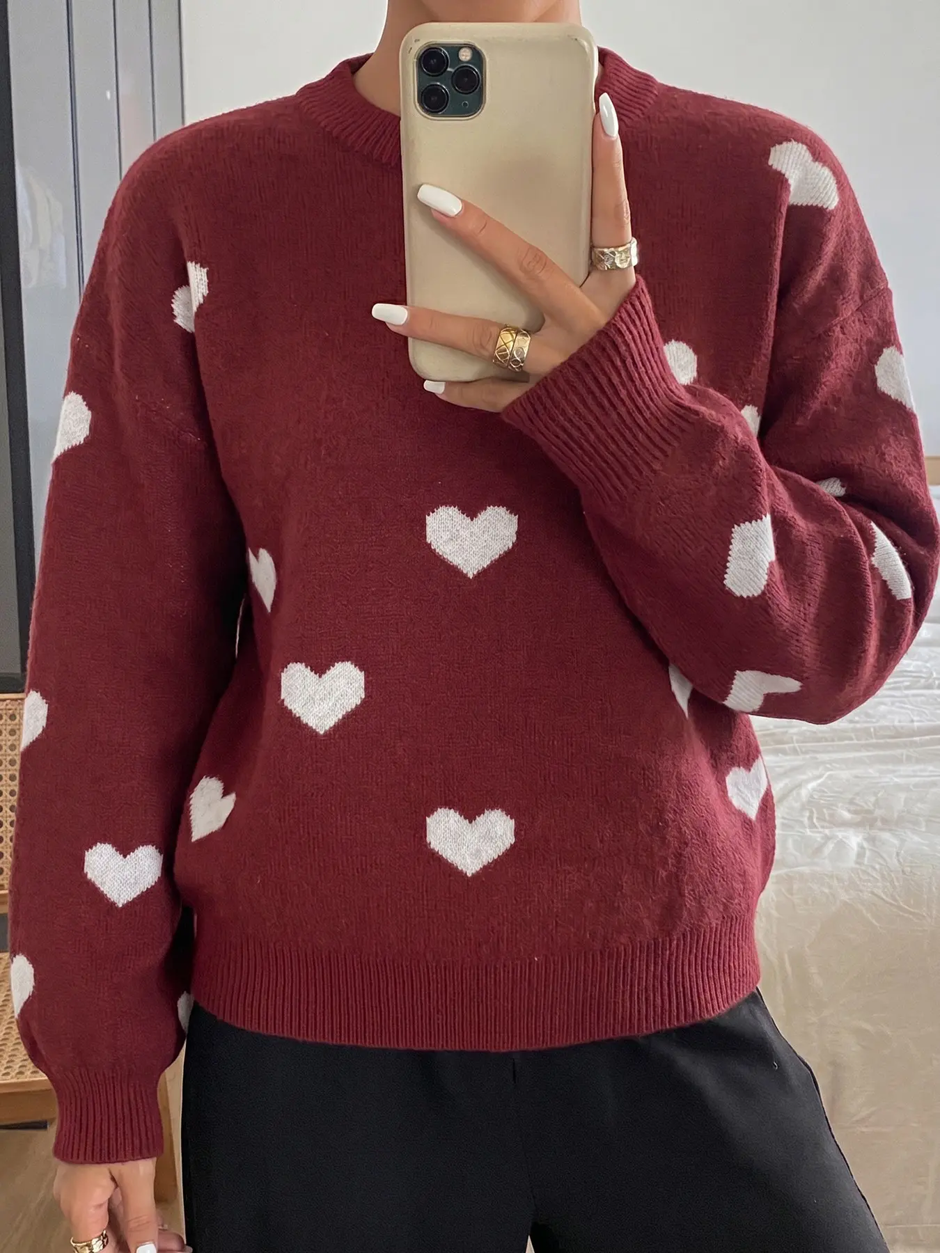 Sweet Heart Pattern Round Neck Sweater, Cute Floral Design Knitwear, Women's Fashionable Pullover, Soft and Cozy Material