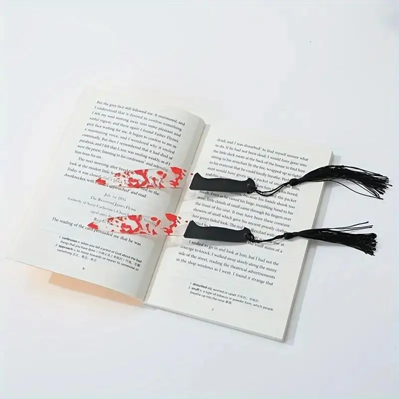 2 Piece Acrylic Blood Knife Bookmark with Fringe, Gothic Horror Novel Design, Durable Transparent Page Marker, Halloween Reading Bookmark