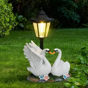 Couple Swan Garden Statue, Solar Powered Outdoor Light, Resin Craft, Courtyard Decoration, Home Use, 1pcs Bestseller