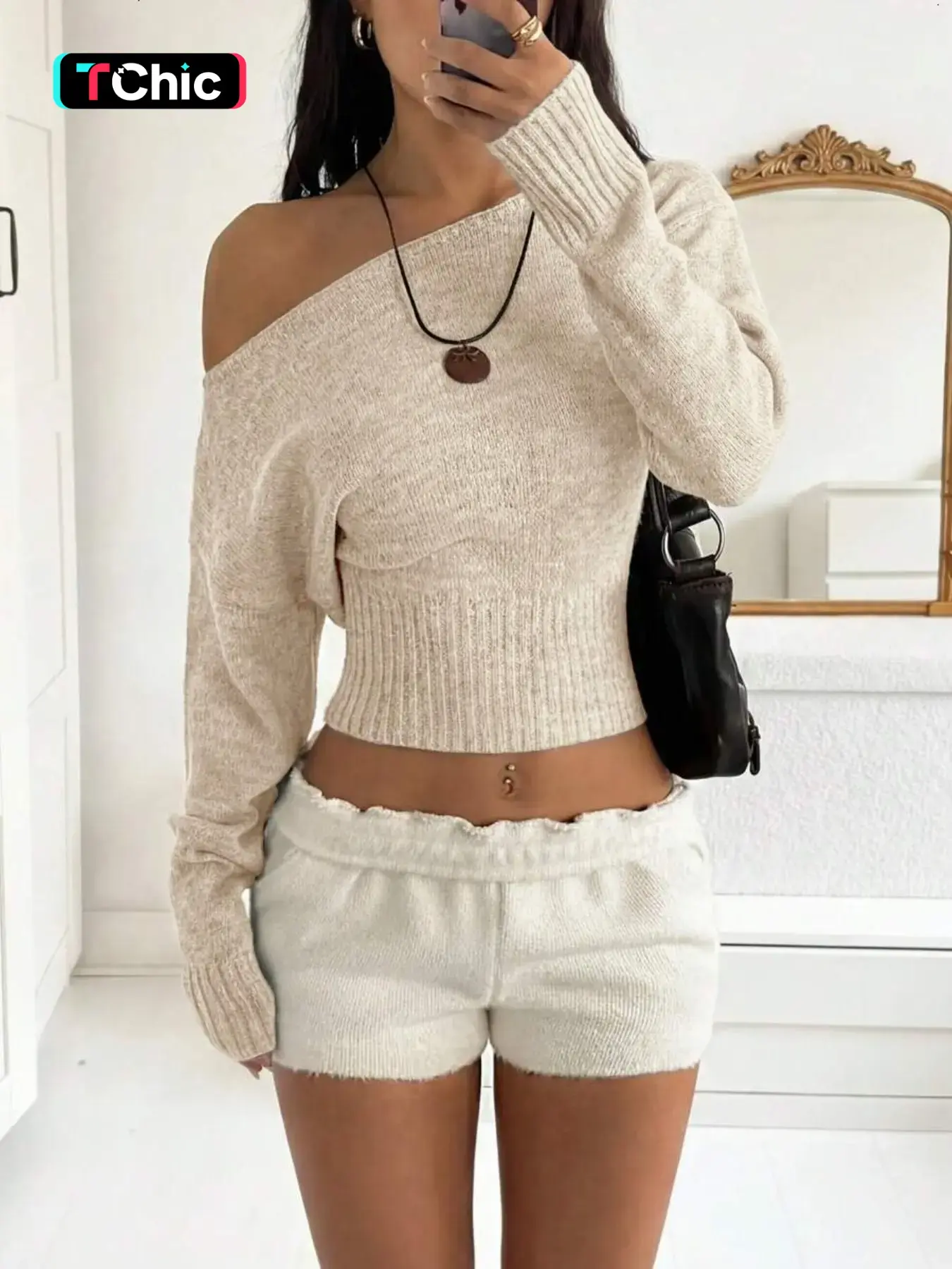 Fashion Off-Shoulder Long Sleeve Knit Sweater Top for Women, Lazy Style Unique Design, High Waist Slim Fit, Elegant and Comfortable, Knitwear