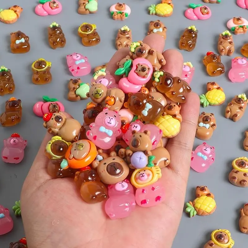 20Pcs Luminous Capybara Resin Charms, Cute Glow In Dark Capybara DIY with Charms Luggage Pendants, Mini Decor Ornaments for Craft & Desktop Decoration