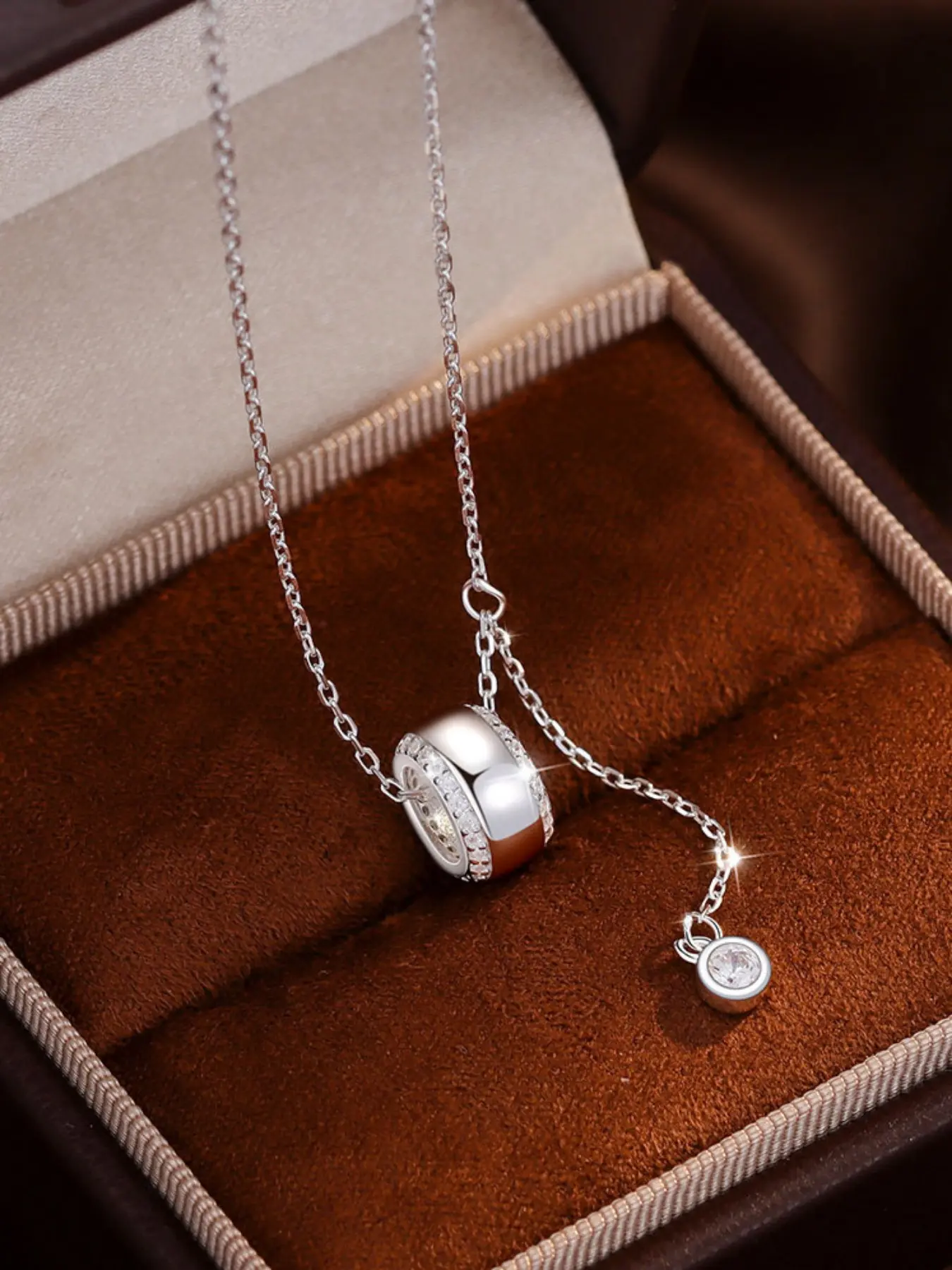 Women's Pure Silver Necklace, Waistline Running Ring Bell Pendant, New Luxury Fashion Simple Elegant Versatile Collarbone Chain