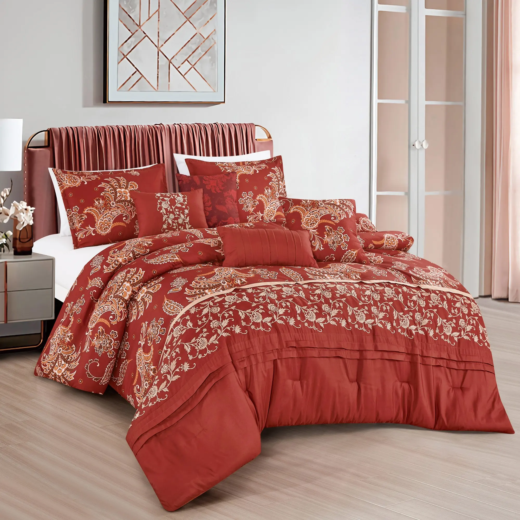 7 Pieces Luxury high end quality Jacquard Comforter Set, including 1 comforter, 2 pillow cases, and 4 luxury deco cushions
