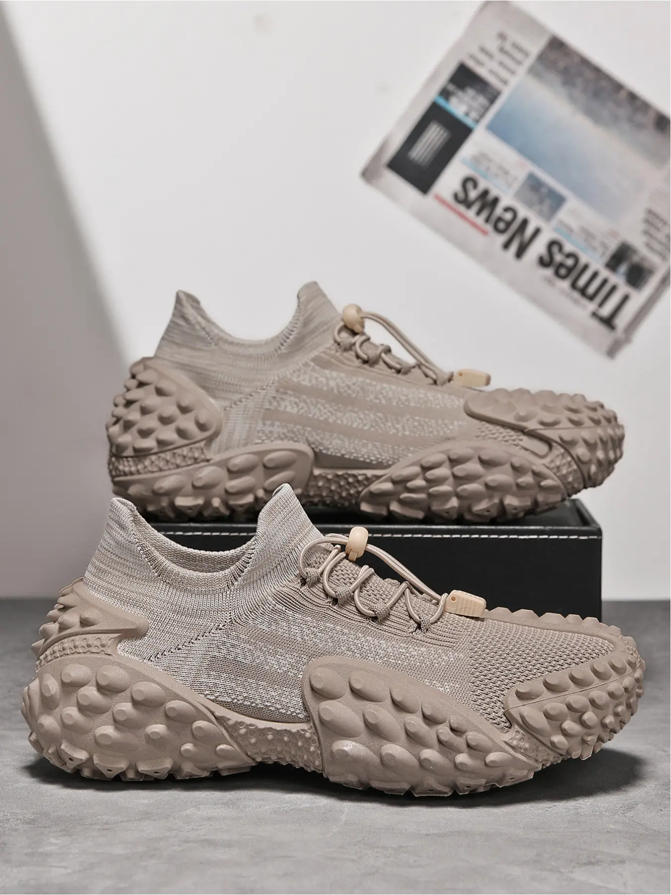 Men's Breathable Knit Tire Sole Sneakers, Chunky Height Boost Casual Shoes, Slip-On Outdoor Dad Shoes, Chunky Running Sneakers