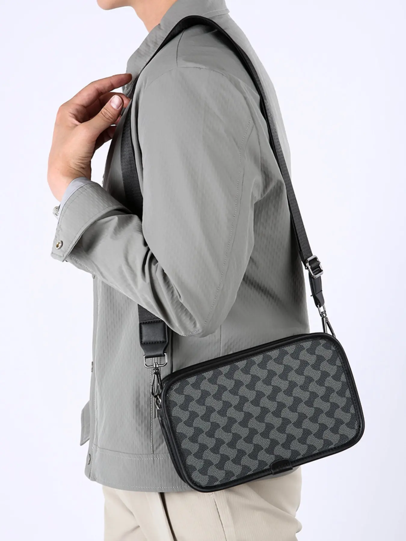 Men's Classic Geometric Pattern Messenger Bag, Lightweight Durable Shoulder Bag Camera Bag with Adjustable Strap, Casual Streetwear Travel  Crossbody Bag