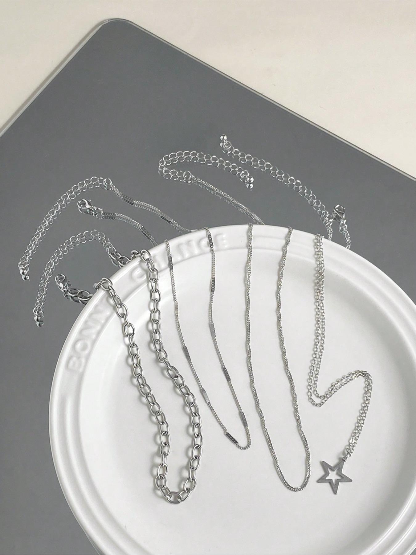 4-Piece Punk Style Star Pendant Necklace Set, Unique Layered Design, Ideal Gift for Punk Fashion Lovers, Modern Versatile Accessories