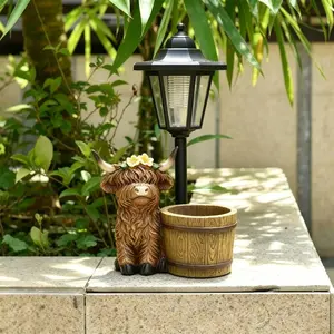Outdoor Statue Lamp with Solar Light and Planter, Fun Highland Cow Garden Decor, Resin Outdoor Sculpture, Perfect Gift for Friends and Mom
