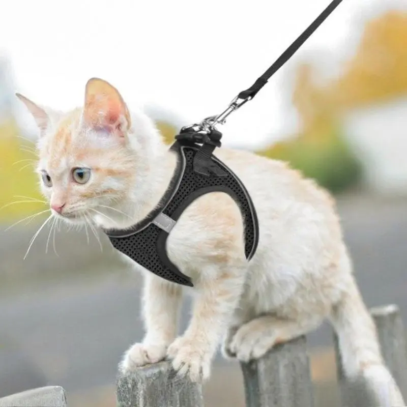 Reflective Escape Proof Cat Harness and Leash Set Soft Breathable Mesh Harnesses Vest Adjustable Outdoor Walking Harness for Kittens Puppies Small Cats