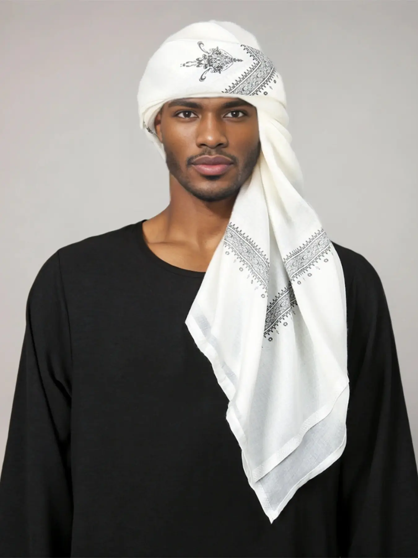 Middle Eastern Style Men's Printed Scarf, Saudi Dubai Arabic Headscarf, Fashion Versatile Retro Accessory, Stylish and Trendy