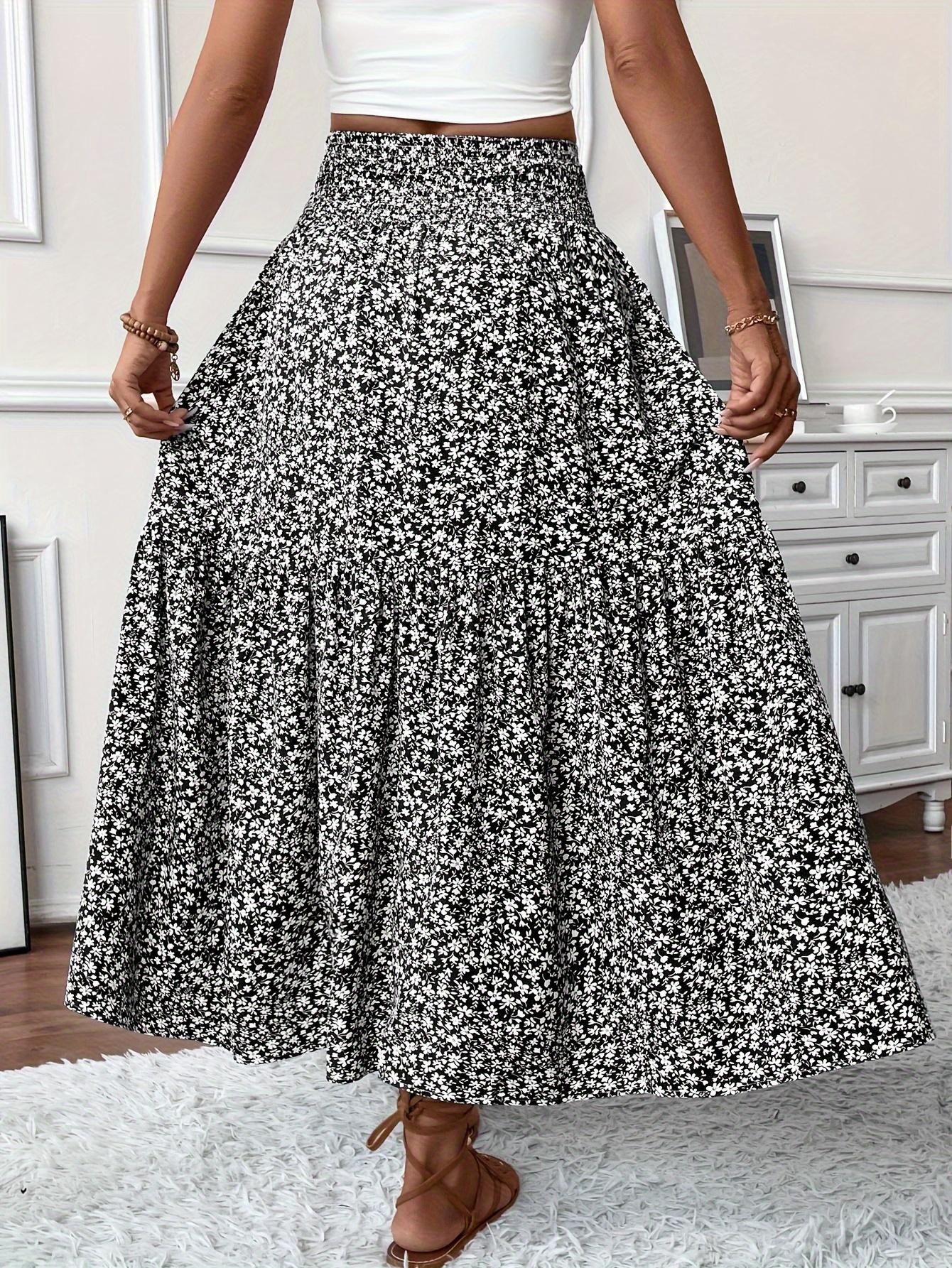 DP 021742   Women's Elastic Waist Skirt - Casual Ditsy Floral, Pocket Detail