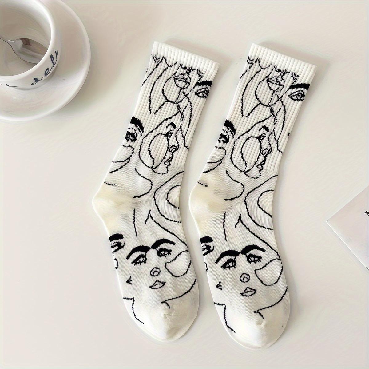 Lady 3 Pairs Abstract Printed Mid-Tube Socks, Fashionable Creative Women's Socks (Non-Silk Stocking Style)