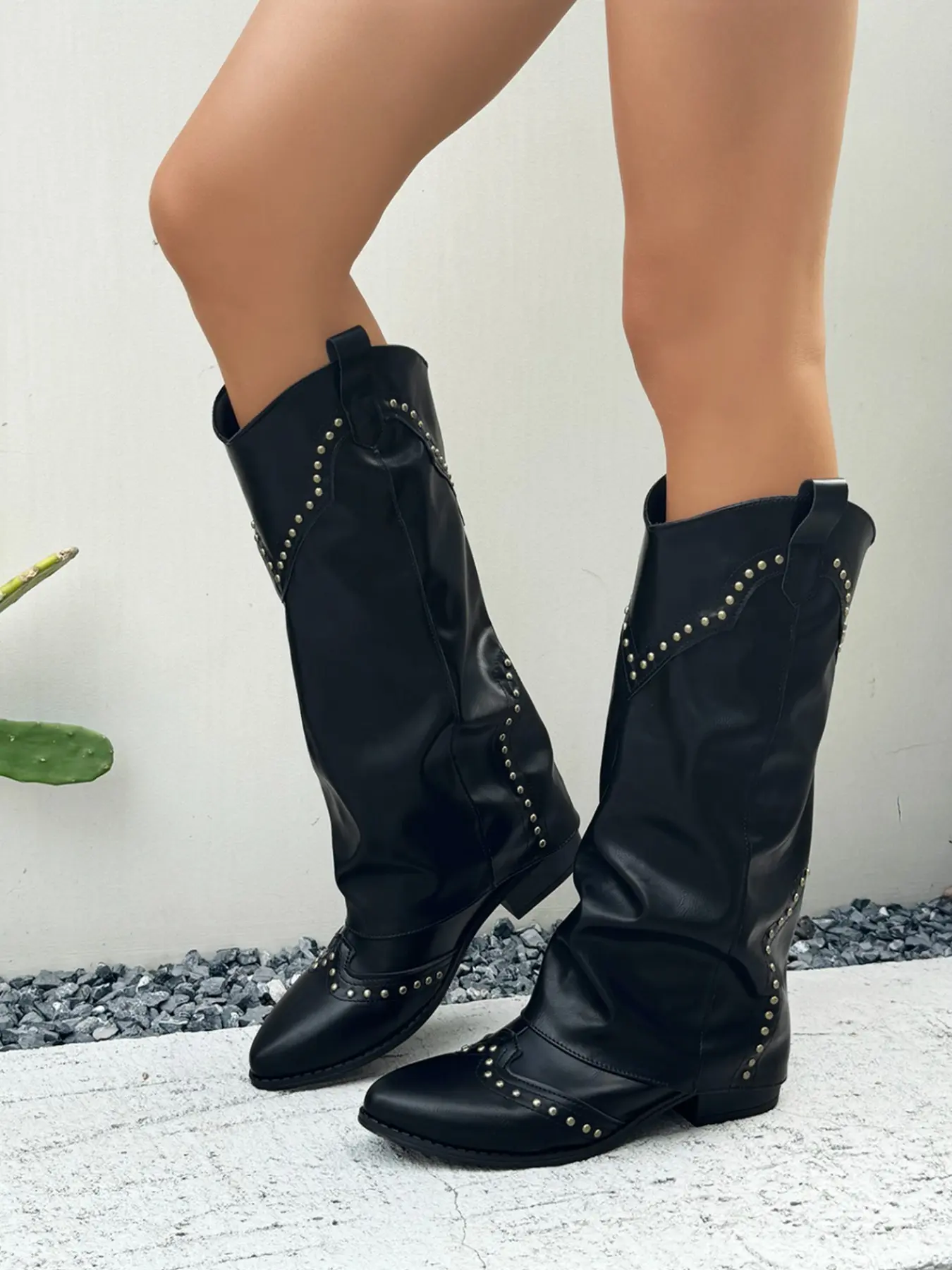 Women's Pointed Toe Western Cowboy Boots, Low Heel Rivet Decorative Mid-Calf Boots, Vintage Pleated Leggings Boots, Perfect for Country Concerts, Music Festivals, Bohemian, Streetwear